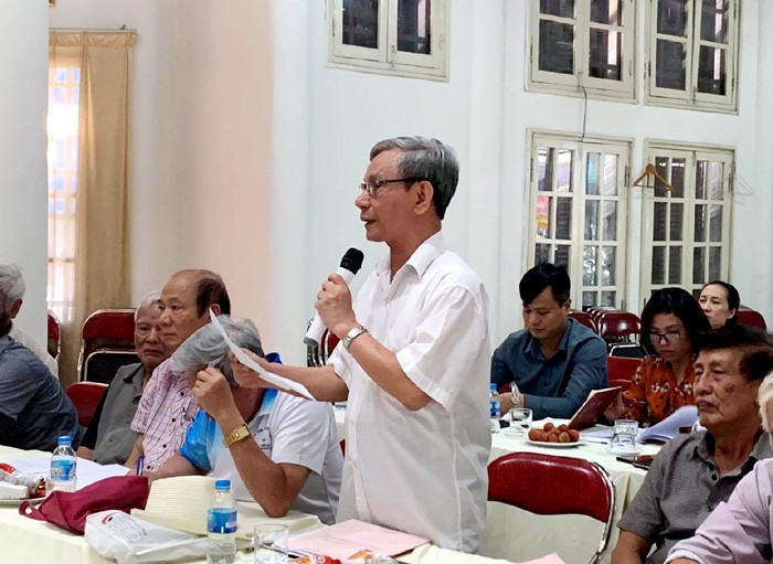 Các thành viên CLB tham gia đóng góp ý kiến tại hội nghị  (Ảnh: Cổng TTĐT TP Hà Nội).