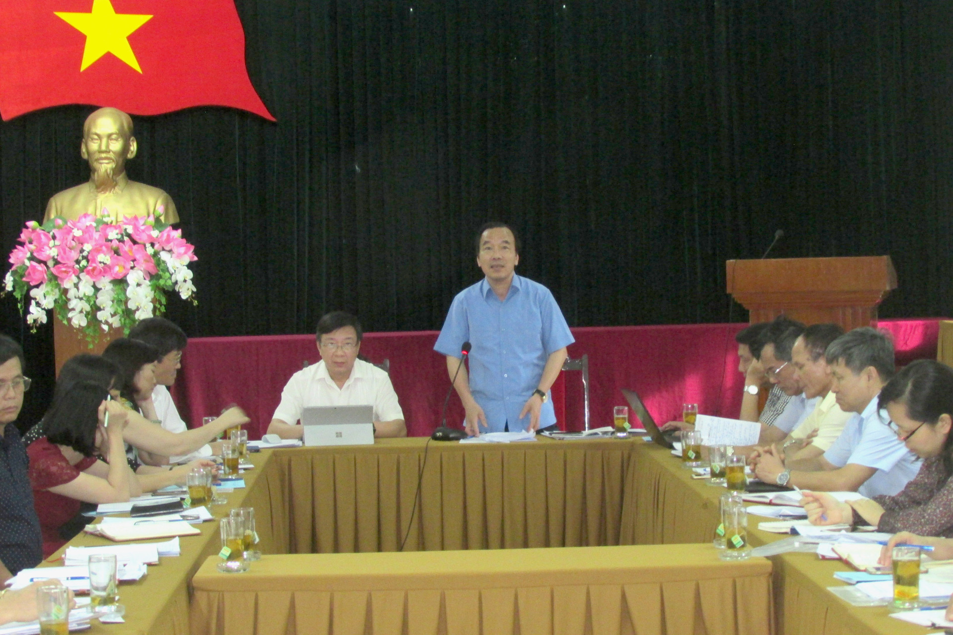 Ông Ngô Sách Thực, Phó Chủ tịch UBTƯ MTTQ Việt Nam phát biểu kết luận buổi làm việc.