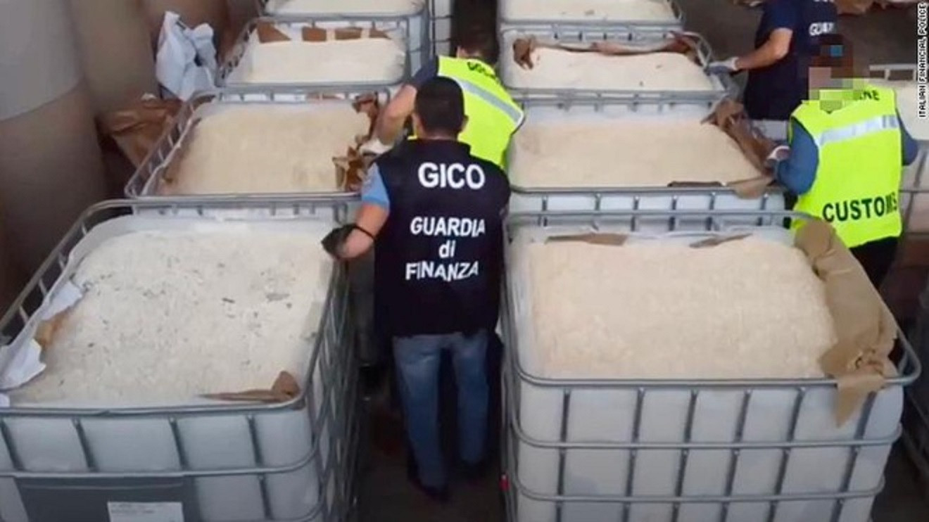 Lô ma túy lớn nhất thế giới của IS bị cảnh sát Italia thu giữ.