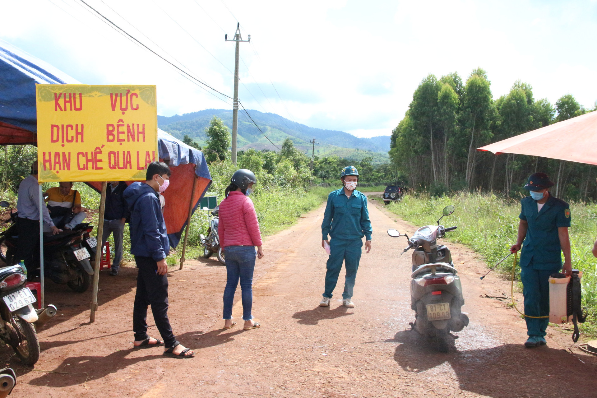 Các chốt chặn tại ổ dịch bạch hầu ở xã Hải Yang (huyện Đắk Đoa, tỉnh Gia Lai).
