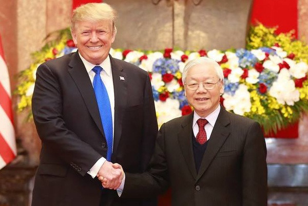 Tổng bí thư, Chủ tịch nước Nguyễn Phú Trọng và Tổng thống Mỹ Donald Trump. Ảnh: TTXVN.
