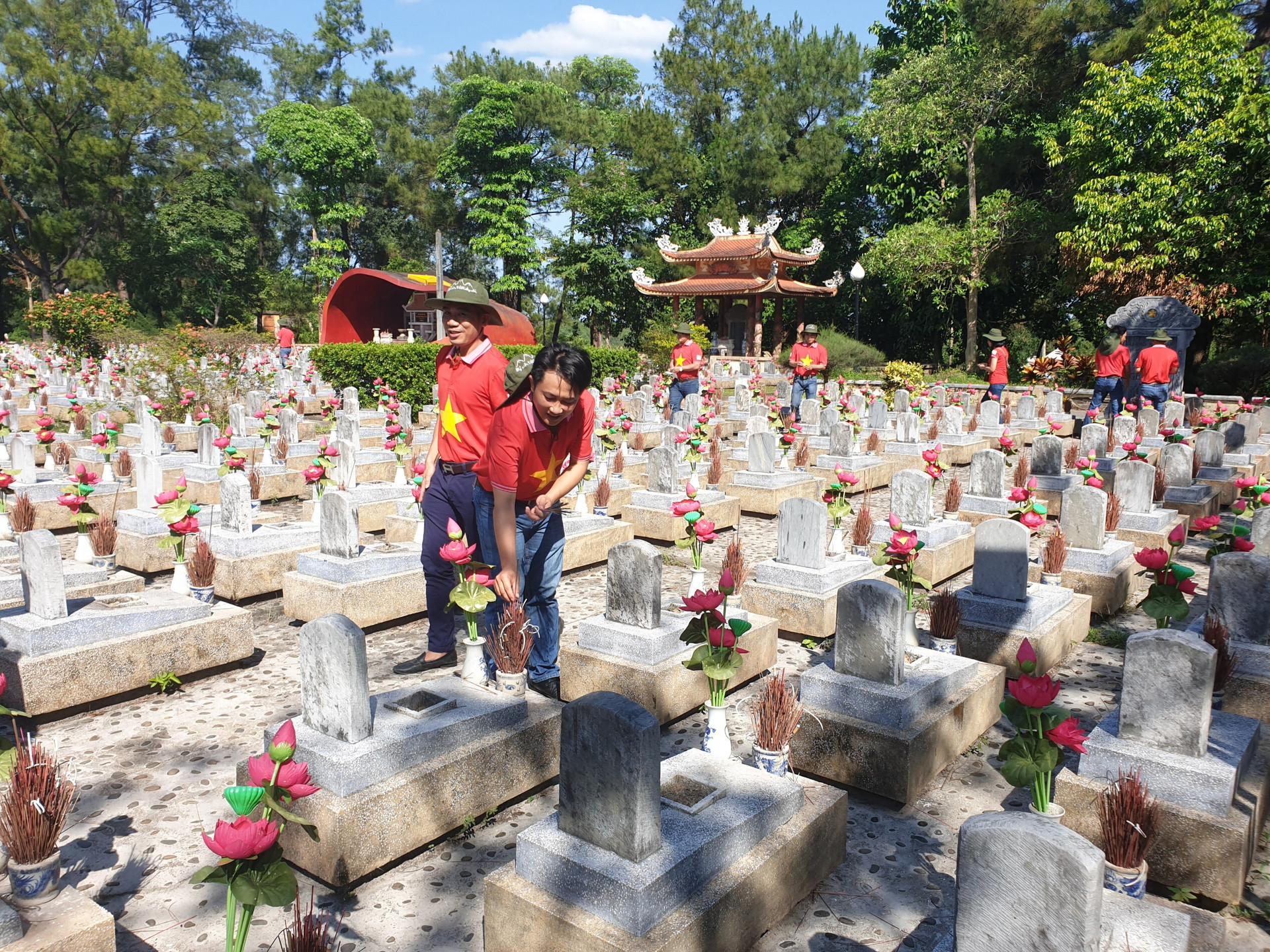 Trong Nghĩa trang Liệt sĩ Trường Sơn.