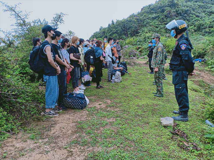 Lực lượng Biên phòng Hà Giang liên tục phát hiện và xử lý nhiều vụ xuất, nhập cảnh trái phép, trong đó chủ yếu diễn ra tại hai Mèo Vạc và Xín Mần