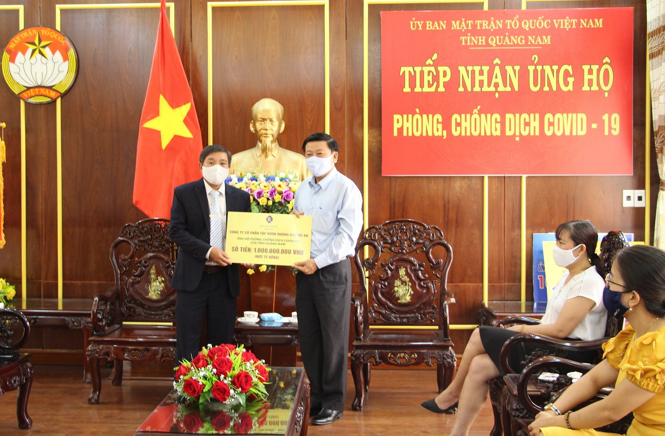Mặt trận tỉnh Quảng Nam tiếp nhận 1 tỷ đồng ủng hộ phòng chống dịch Covid-19.