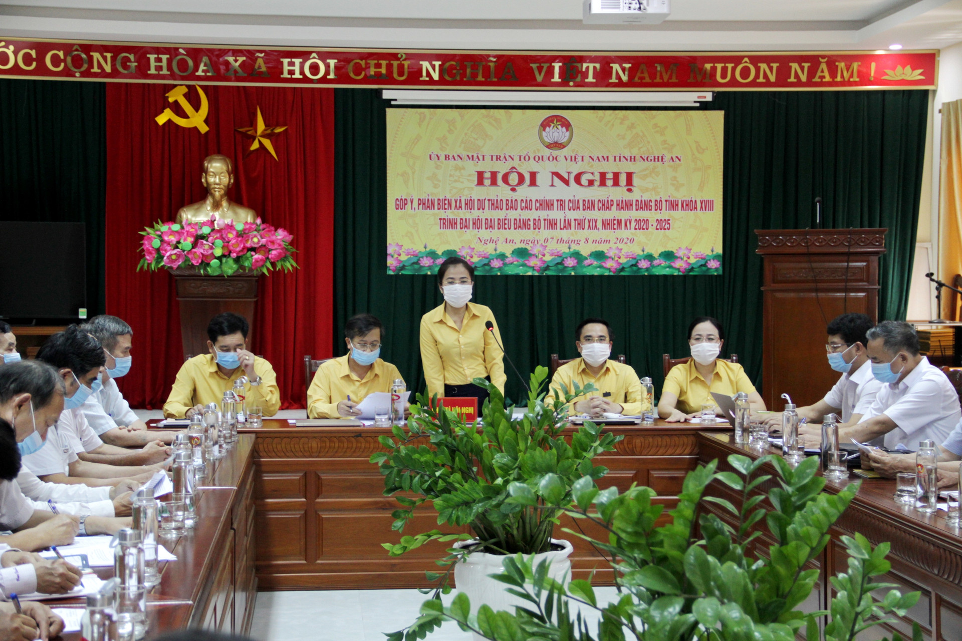 Chiều ngày 7/8, Ủy ban MTTQ tỉnh Nghệ An tổ chức Hội nghị góp ý, phản biện về dự thảo báo cáo chính trị chuẩn bị cho Đại hội Đảng bộ tỉnh sắp tới.