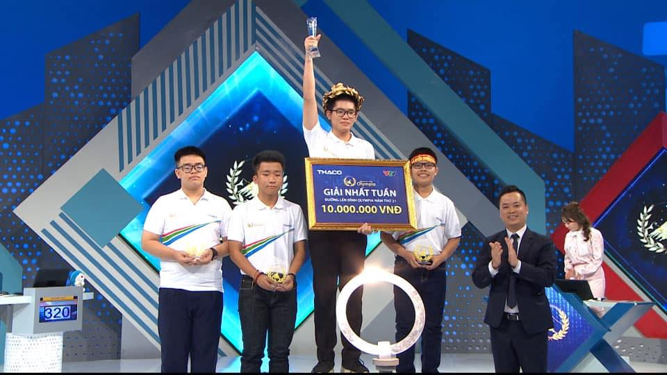 Nguyễn Hoàng Khánh giành chiến thắng mãn nhãn trong cuộc thi tuần đầu Đường lên đỉnh Olympia năm thứ 21 (Ảnh: Đường lên đỉnh Olympia).