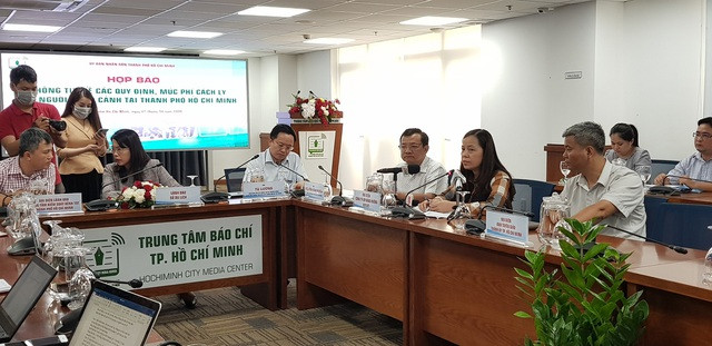 Bà Nguyễn Thị Thúy Bình, Phó Tổng Giám đốc Vietjet (ngồi thứ 2 hàng đầu từ bên phải sang) cho biết 