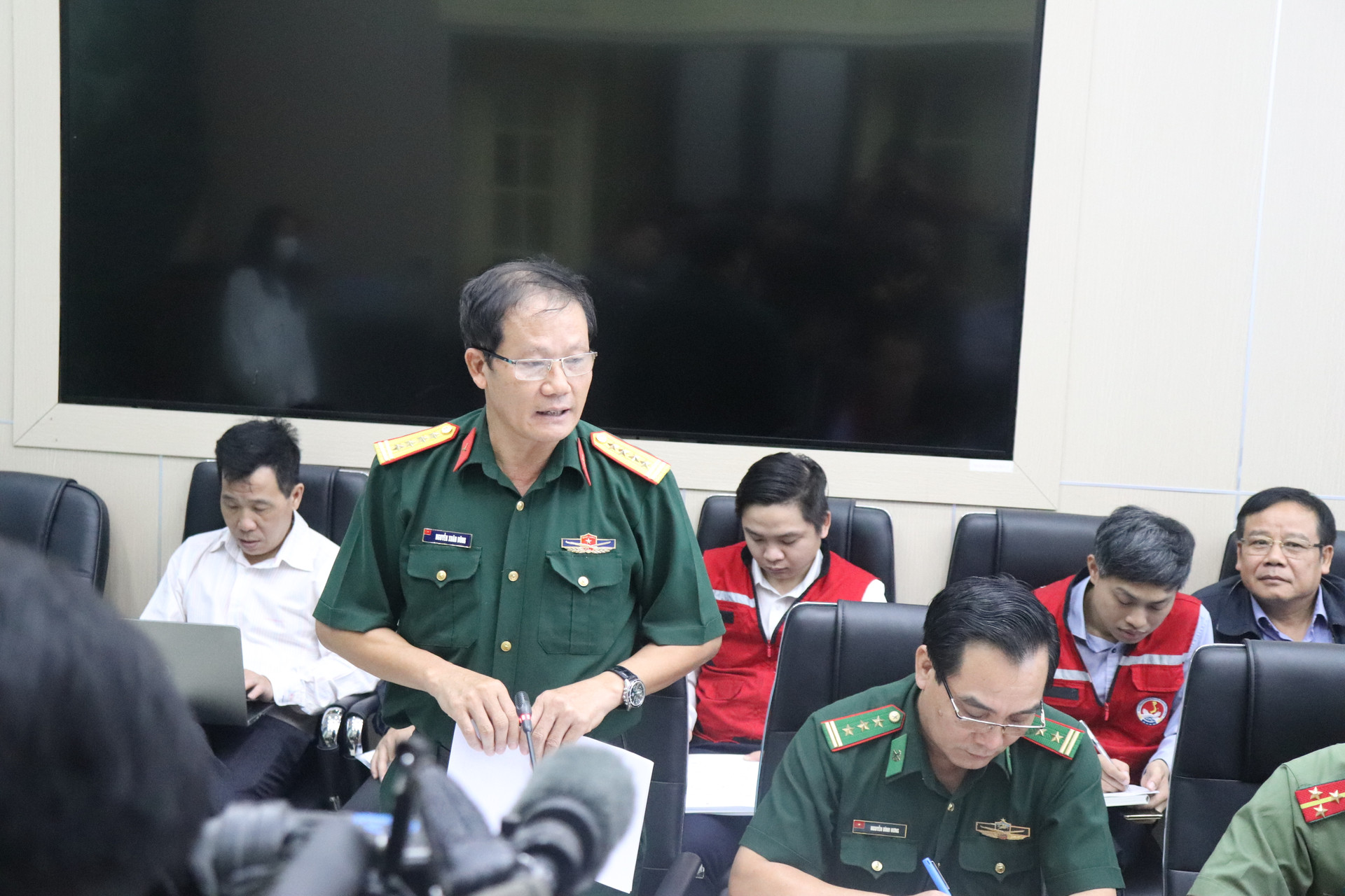 Đại tá Nguyễn Xuân Dũng, Cục cứu hộ cứu nạn Bộ Tổng tham mưu đã thông tin về việc tiếp cận hiện trường vụ sạt lở đất ở Thừa Thiên - Huế
