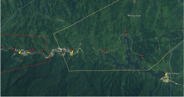 Các điểm trượt xảy ra trong khu vực xã Phong Xuân, huyện Phong Điền (quan sát từ ảnh Google Earth).