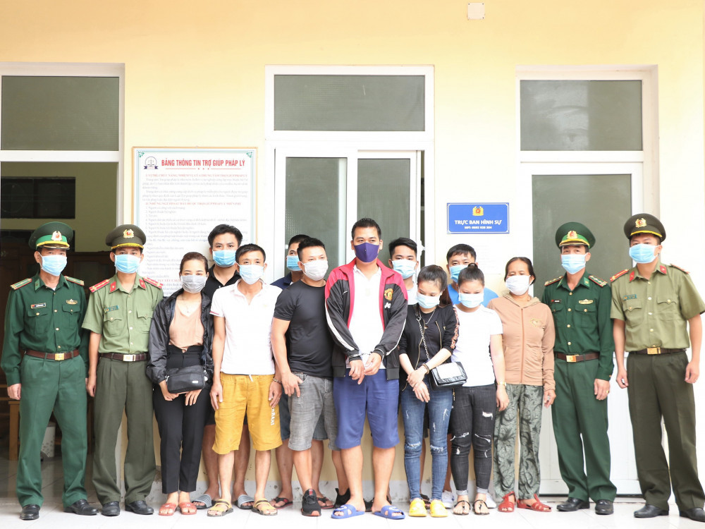 Kiểm tra tại các khách sạn gần Cửa khẩu Lao Bảo phát hiện 16 đối tượng đang chờ để được đưa đi sang Lào.