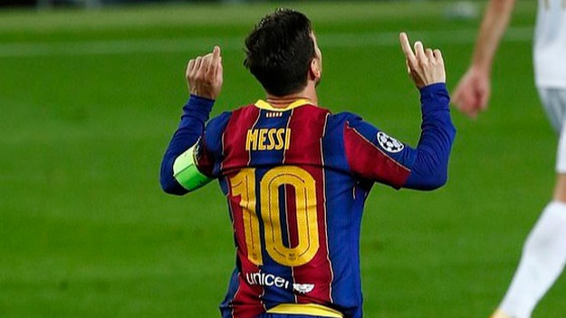 Messi là cầu thủ đầu tiên ghi bàn trong 16 mùa giải liên tiếp ở Champions League.
