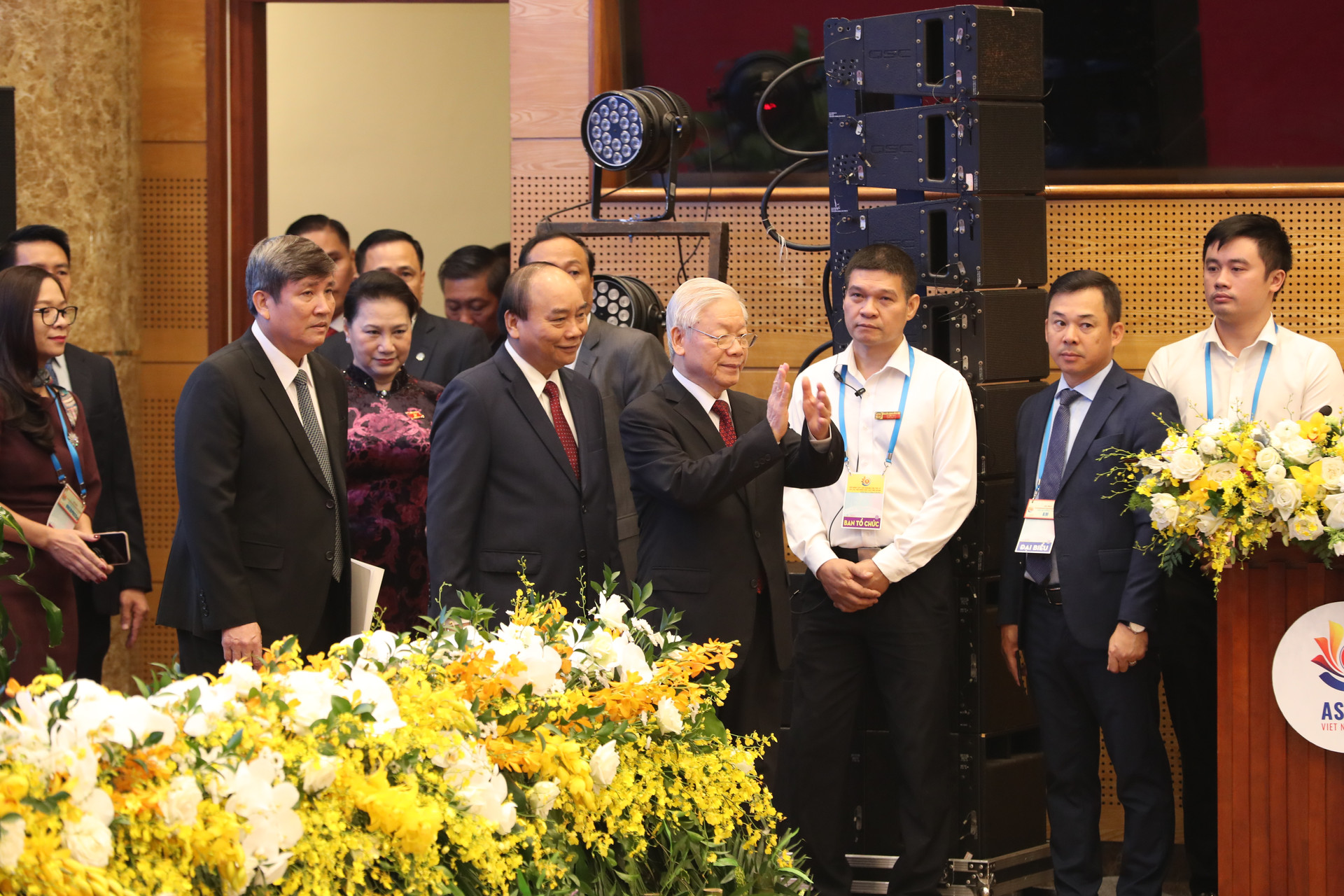 Các vị lãnh đạo Đảng, Nhà nước, Quốc hội dự lễ khai mạc Hội nghị Cấp cao ASEAN 37-Ảnh: Quang Vinh