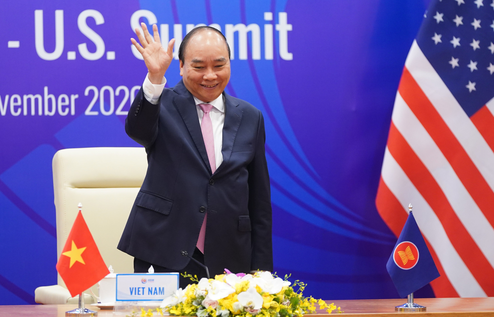 Thủ tướng Nguyễn Xuân Phúc dự hội nghị -Ảnh: Quang Vinh