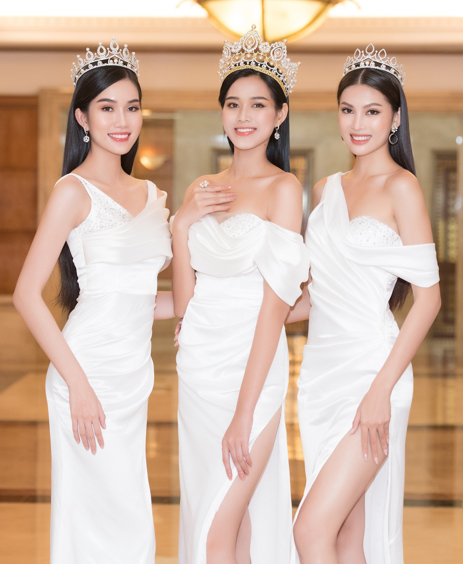 Top 3 Hoa hậu Việt Nam mỗi người đều sở hữu một vẻ đẹp riêng, nhưng với sự lựa chọn lần này cả 3 người đẹp đều nhận được sự ủng hộ của khán giả.