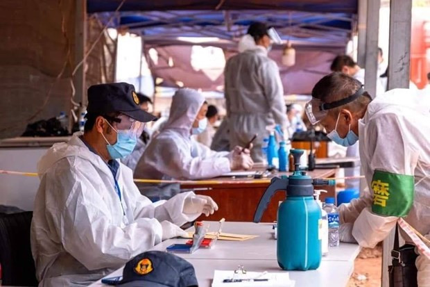 Nhà chức trách Lào yêu cầu xét nghiệm mọi trường hợp nghi nhiễm virus SARS-CoV-2 từ ngày 5/12. (Nguồn: tapchilaoviet.org).