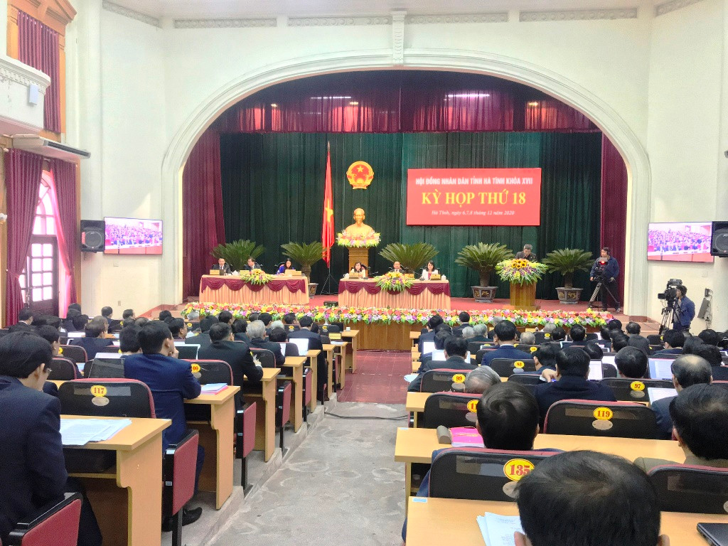 Quang cảnh các kỳ họp thứ 18, HĐND tỉnh Hà Tĩnh khóa XVII.