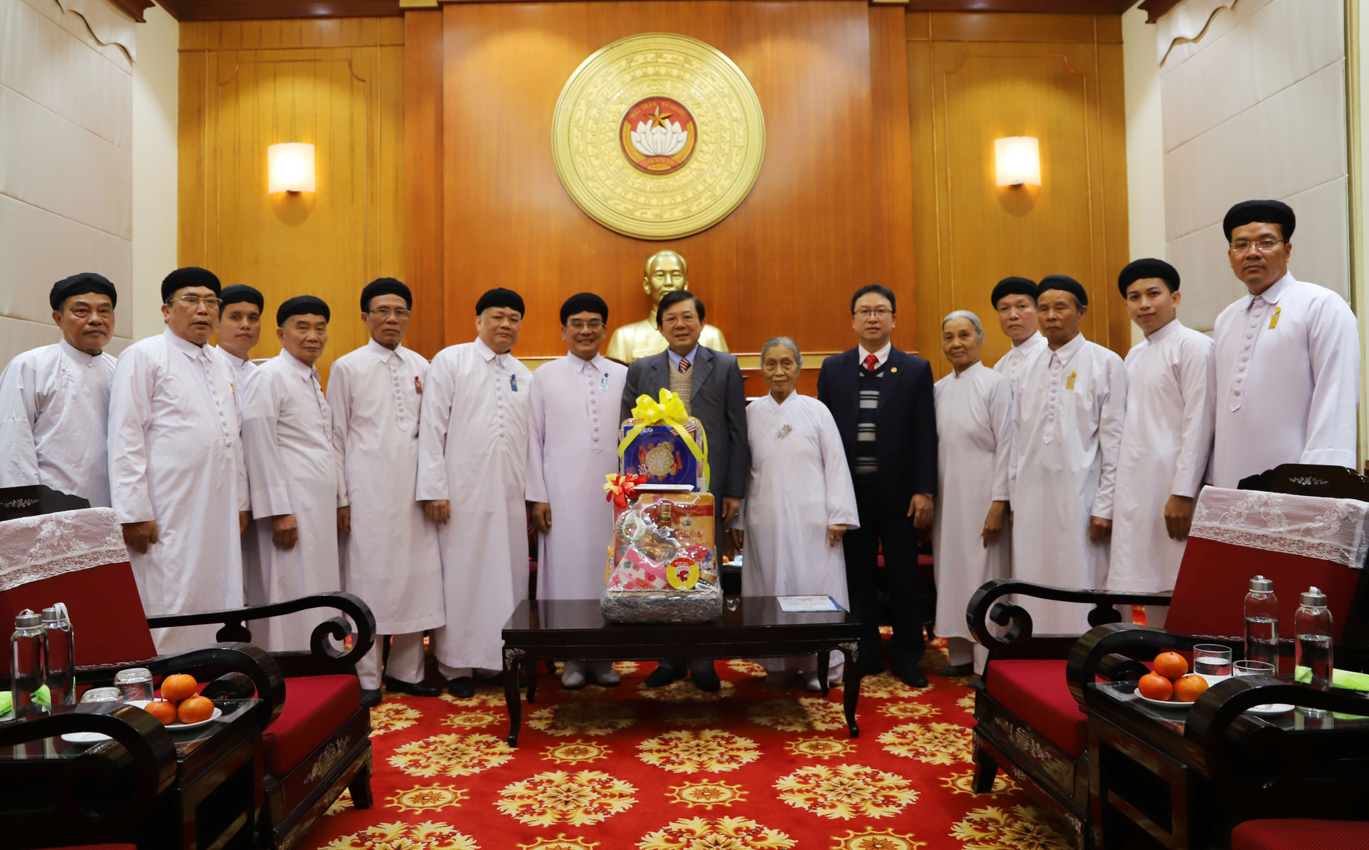 Phó Chủ tịch Nguyễn Hữu Dũng tiếp Hội thánh Cao Đài Tòa thánh Tây Ninh.