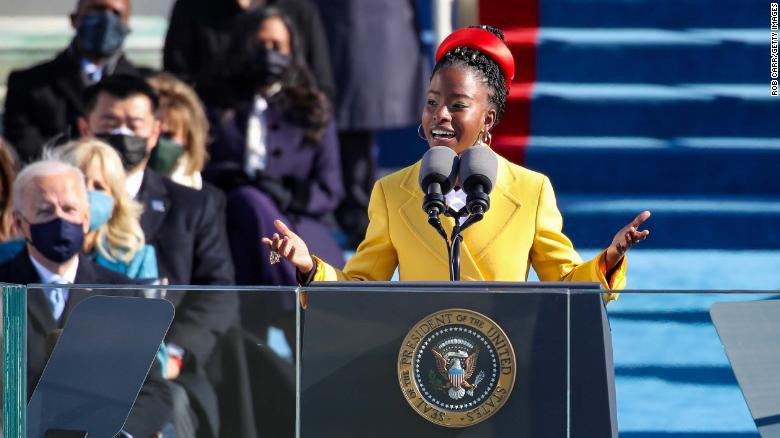 Amanda còn là nhà thơ trẻ tuổi nhất trong lịch sử Mỹ từng tham gia biểu diễn trong lễ nhậm chức Tổng thống.