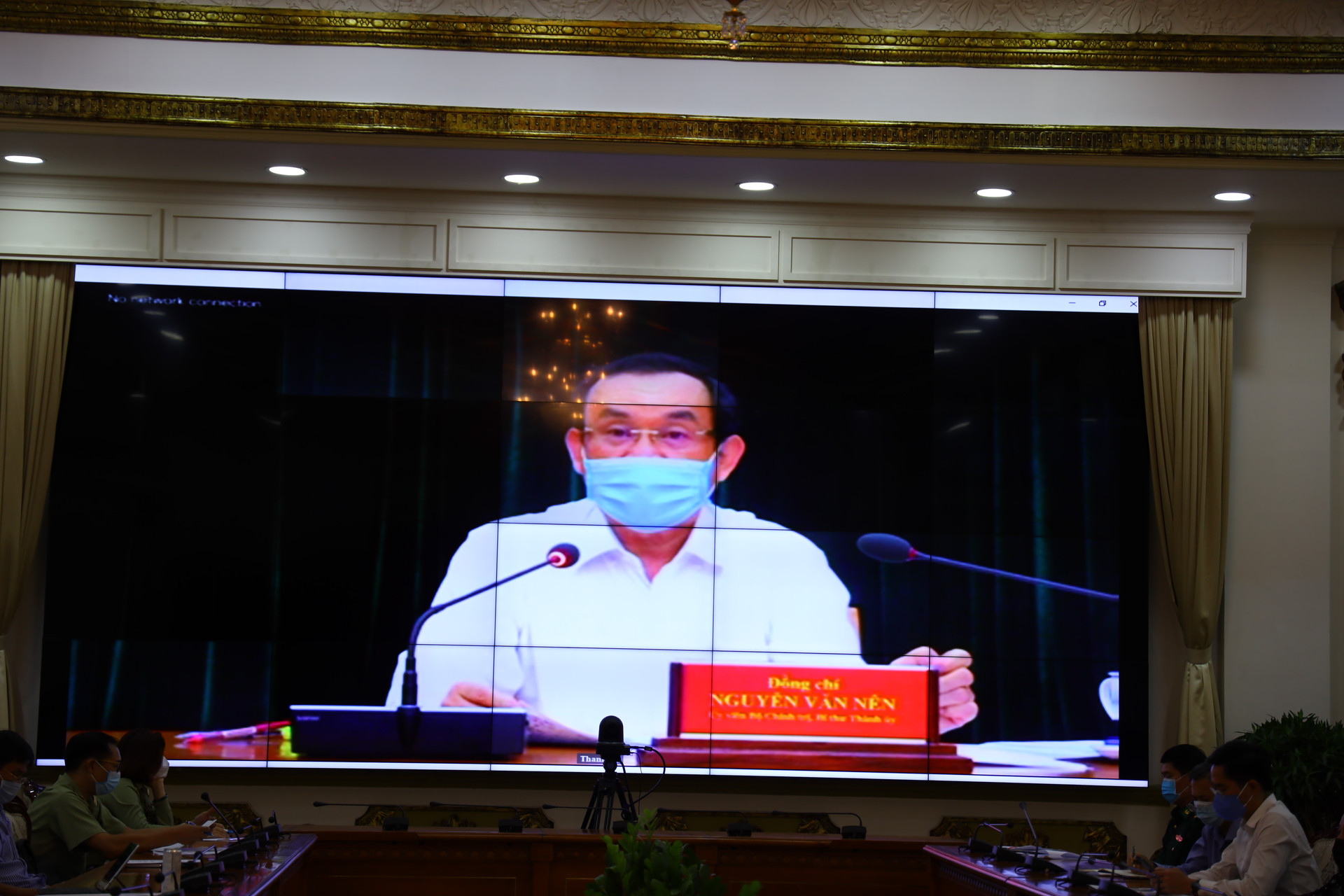 Bí thư Thành ủy TP HCM Nguyễn Văn Nên chỉ đạo tại cuộc họp trực tuyến Ban Chỉ đạo chiều 2.2.