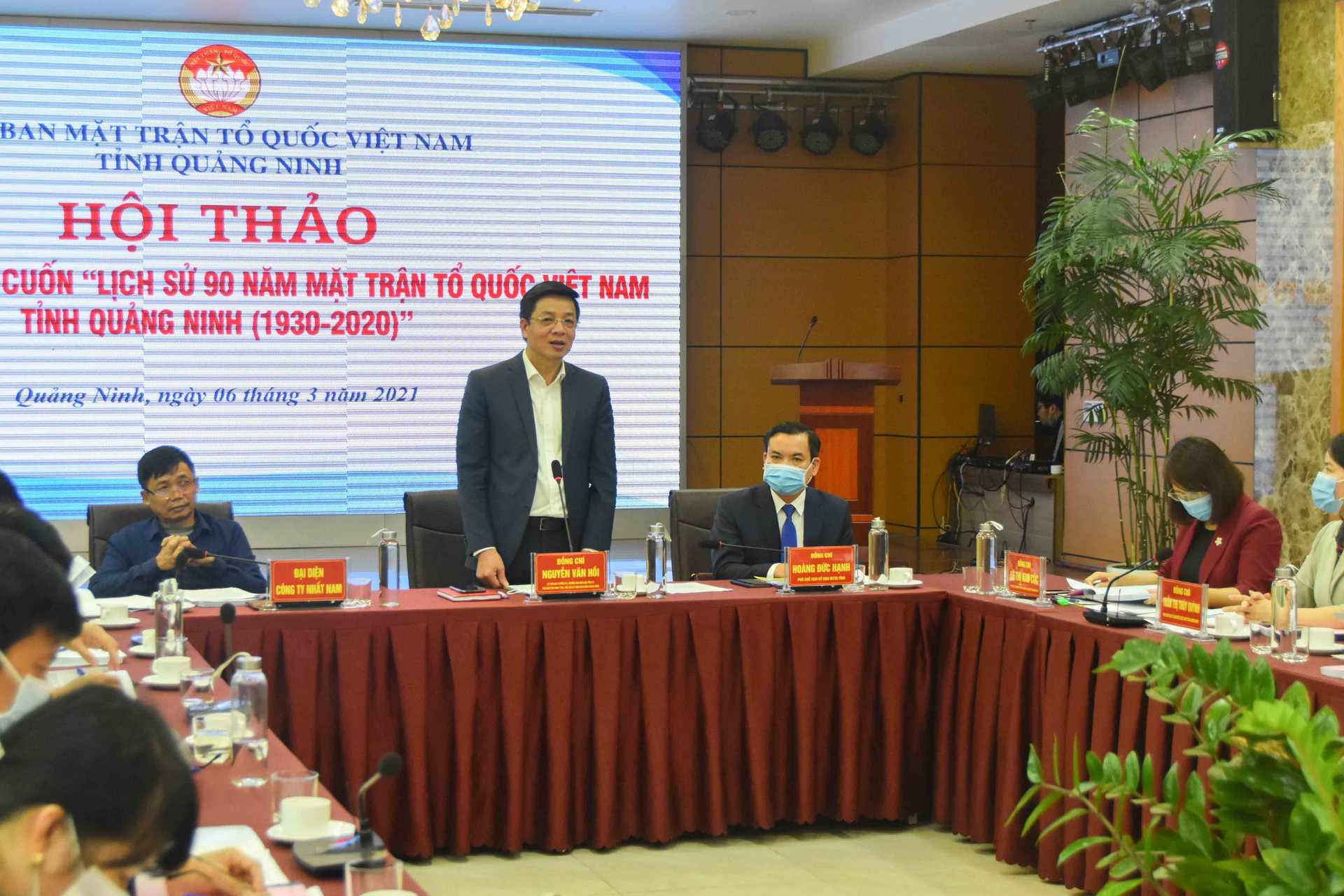 Đồng chí Nguyễn Văn Hồi, Trưởng Ban Dân vận Tỉnh ủy, Phó Chủ tịch HĐND tỉnh, Chủ tịch Ủy ban MTTQ tỉnh, phát biểu khai mạc hội thảo.