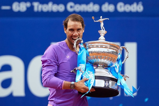Nadal lần thứ 12 vô địch Barcelona Open.