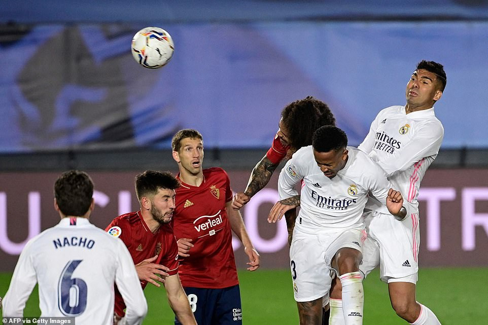 Isco kiến tạo để Militao đánh đầu mở tỷ số 1-0 cho Real Madrid ở phút 78.