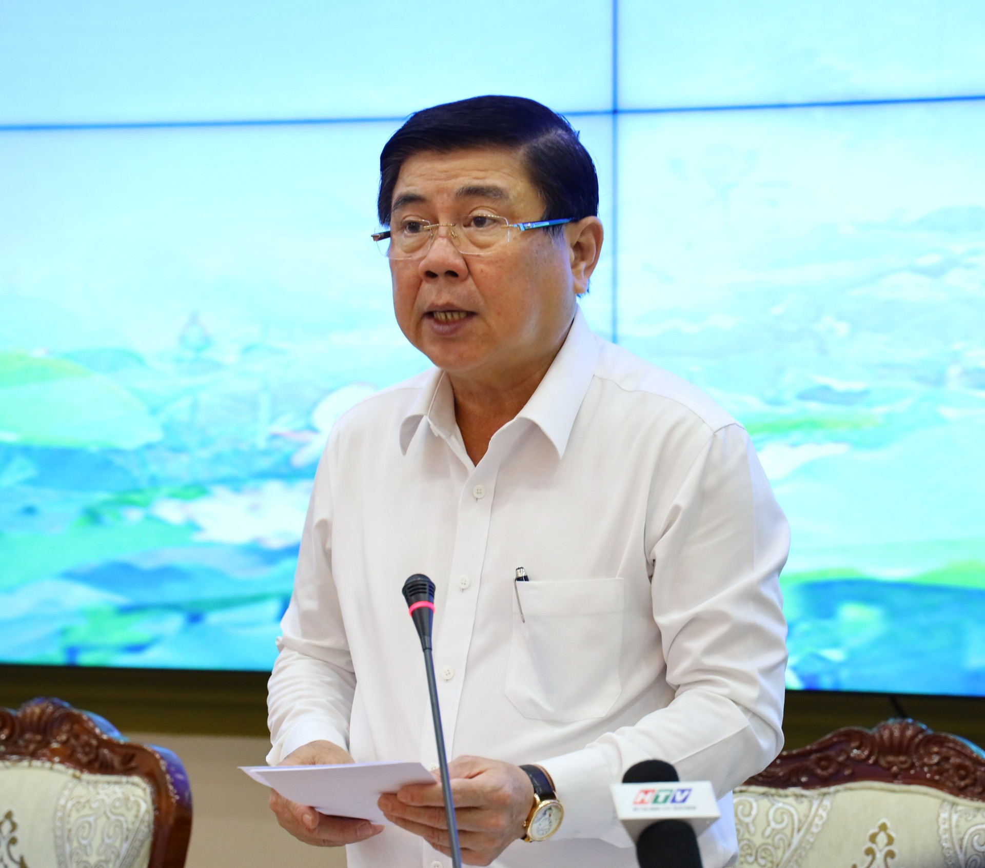 Chủ tịch UBND TP Nguyễn Thành Phong phát biểu tại Hội thảo.