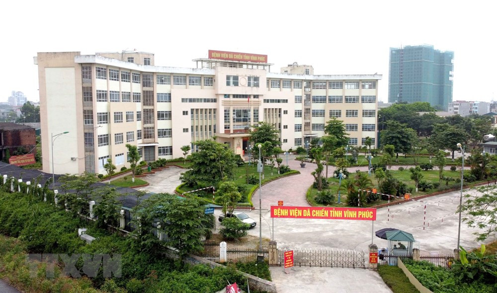 Bệnh viện dã chiến tỉnh Vĩnh Phúc ở xã Định Trung, thành phố Vĩnh Yên được kích hoạt từ 18h ngày 7/5. (Ảnh: Hoàng Hùng/TTXVN).