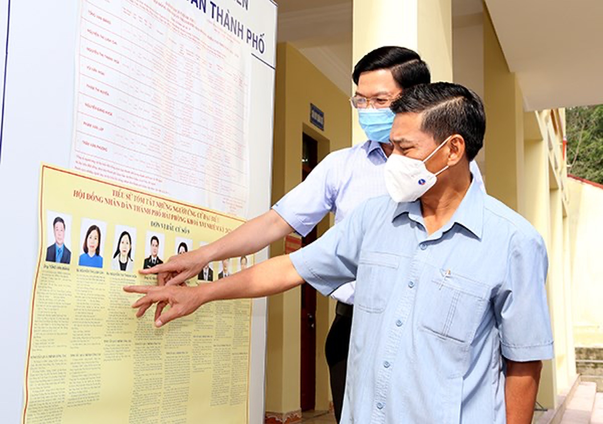 Chủ tịch TP Hải Phòng Nguyễn Văn Tùng kiểm tra công tác bầu cử