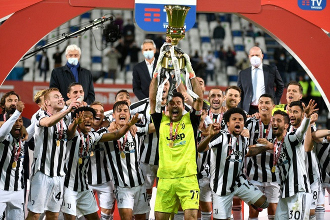 Juventus vô địch Coppa Italia lần thứ 14 trong lịch sử.