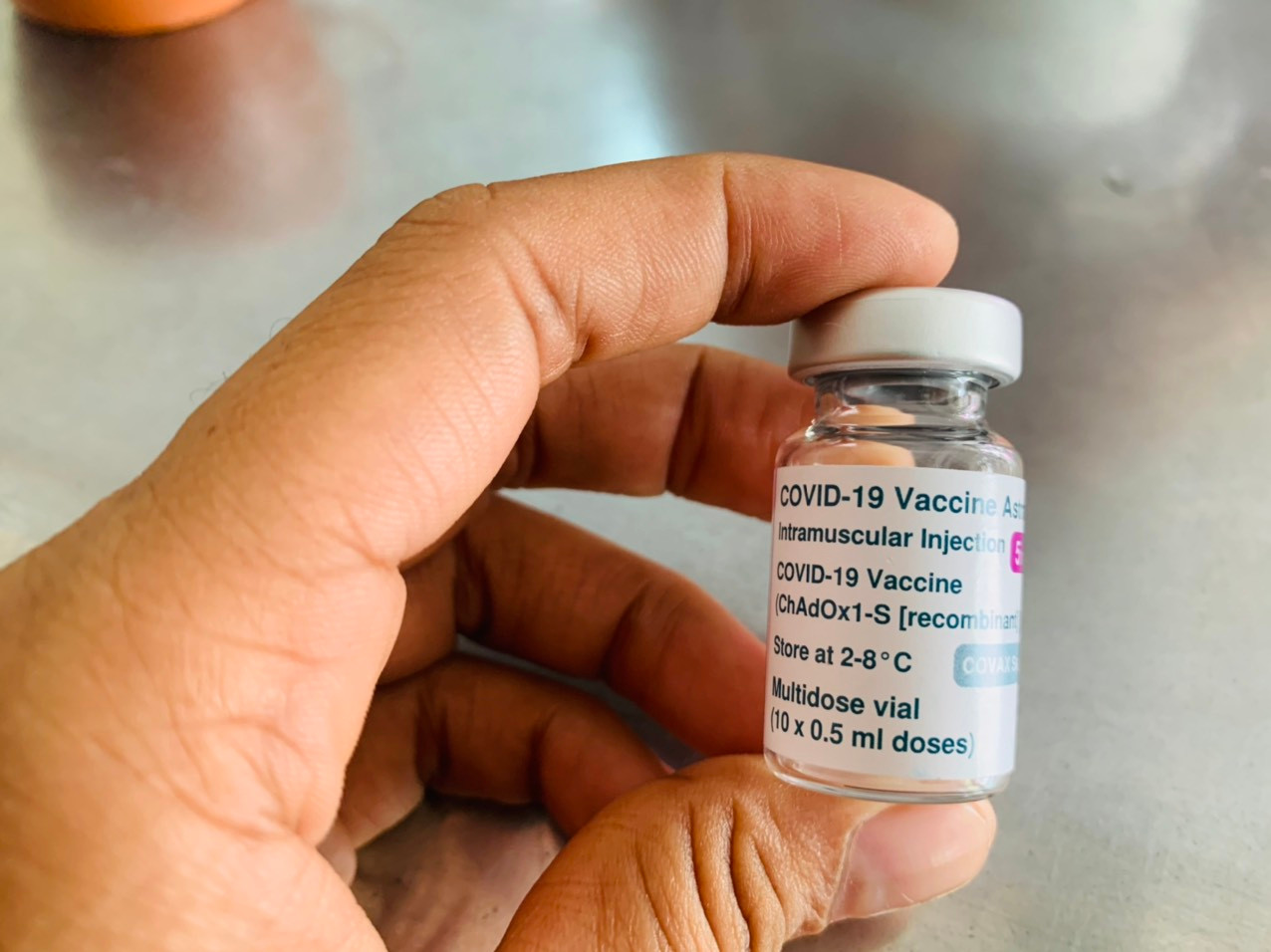 Người dân, công nhân đang mong đợi được tiêm vắc xin để phòng chống dịch tốt hơn