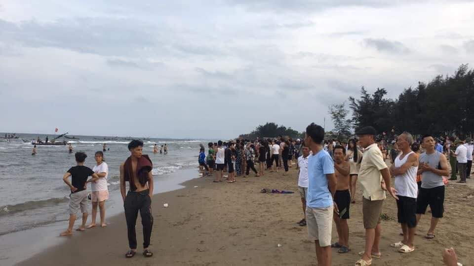 Bãi biển thuộc xã Quảng Nam, nơi 3 cháu nhỏ bị đuối nước.