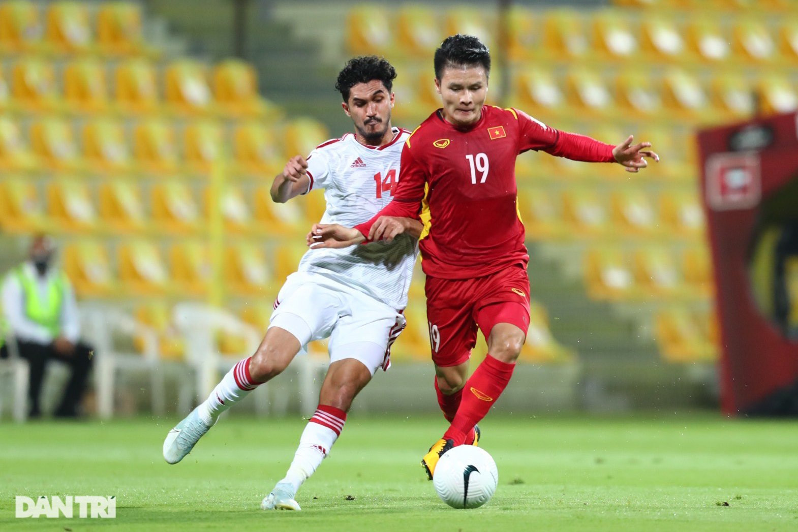 Đội tuyển Việt Nam đã vượt lên trên trình độ Đông Nam Á, nhưng vẫn chưa bắt kịp các đội bóng có trình độ châu Á (Ảnh: Anh Tuấn).