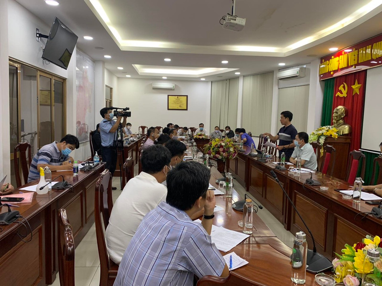Cơ quan chức năng Đồng Nai họp khẩn trong đêm liên quan ca mắc Covid-19 tại Long Khánh.