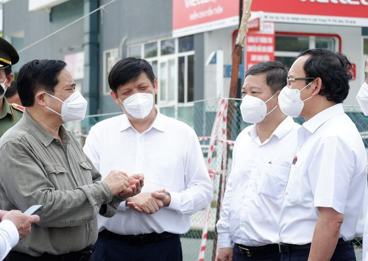 Thủ tướng Phạm Minh Chính chỉ đạo công tác phòng chống dịch tại TP HCM