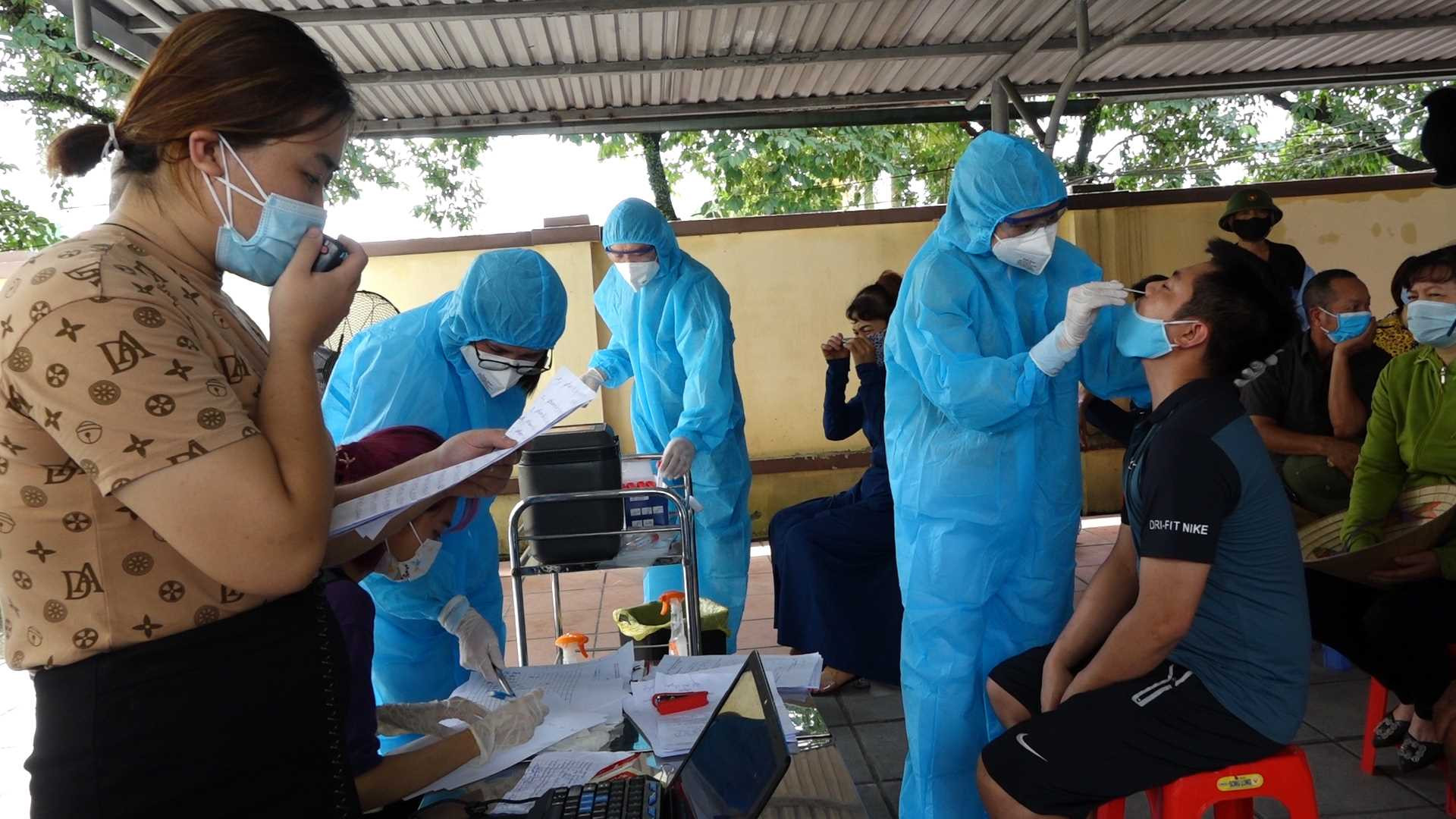 TP Cẩm Phả đã hoàn thành xét nghiệm SARS-CoV-2 cho hơn 30.000 dân trong 3 ngày