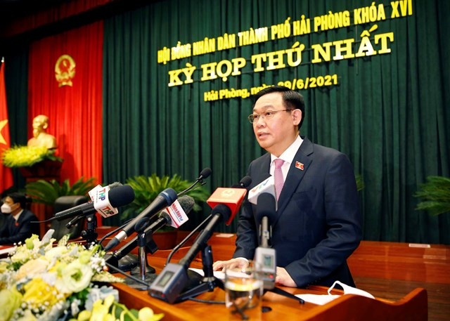 Chủ tịch Quốc hội Vương Đình Huệ phát biểu tại kỳ họp thứ Nhất HĐND TP. Hải Phòng khóa XVI