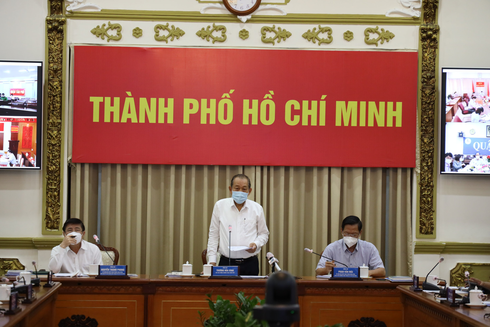 Phó Thủ tướng Trương Hòa Bình chỉ đạo công tác phòng chống dịch tại TP HCM