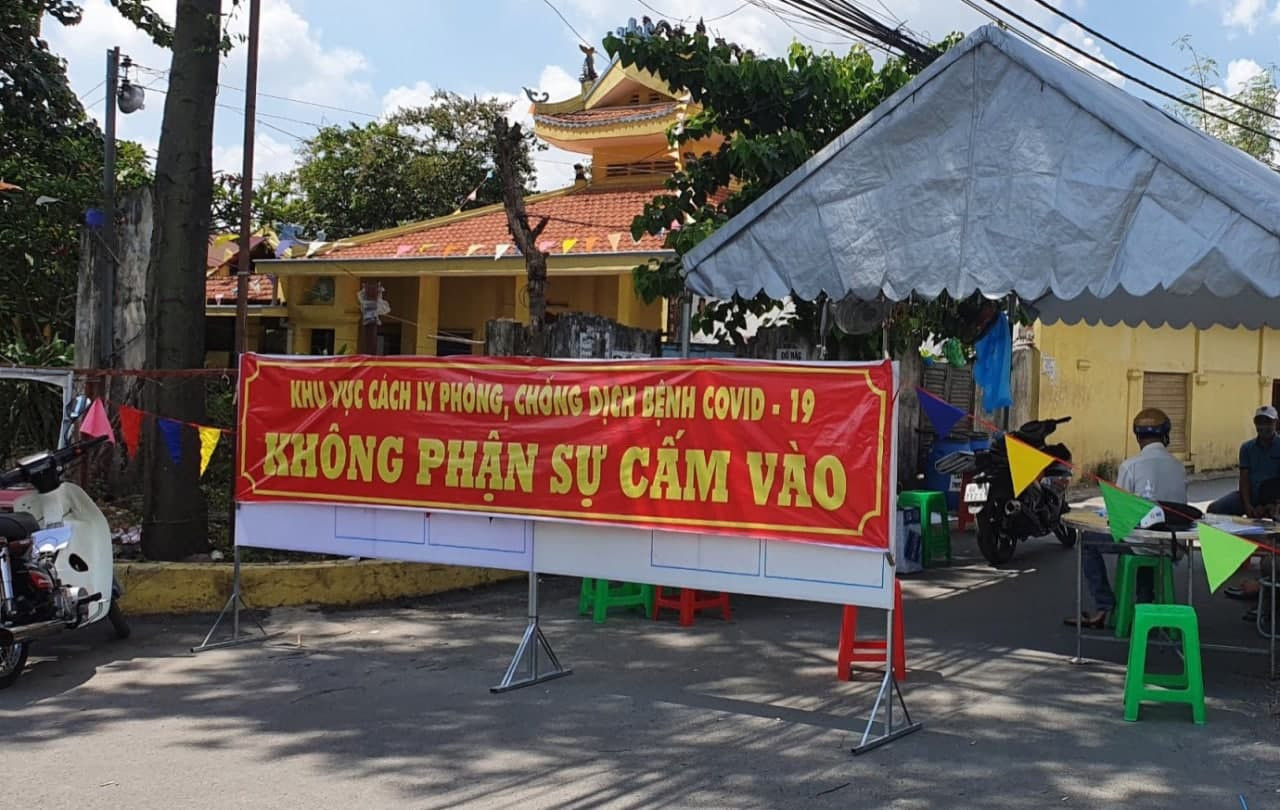 Phong tỏa khu vực nơi có trường hợp nghi nhiễm Covid-19 tại TP Biên Hòa.