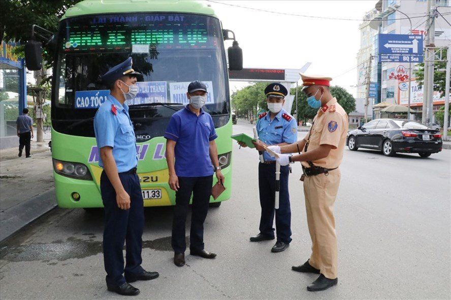 Sở GTVT Ninh Bình cấm các xe khách dừng, đón trả khách trên địa bàn.