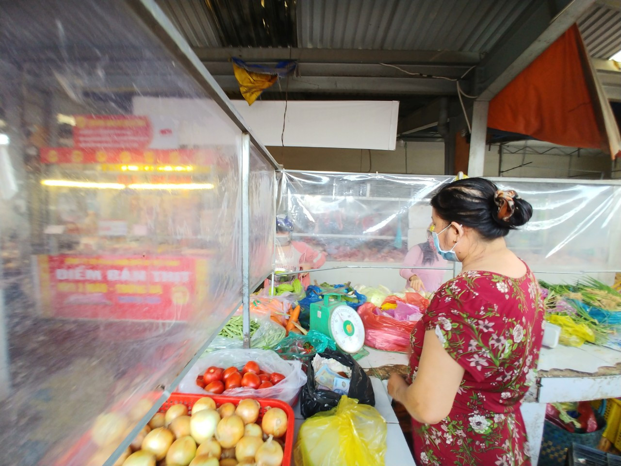 Các chợ truyền thống của TP HCM đang hoạt động hầu hết là chợ ở ngoại thành