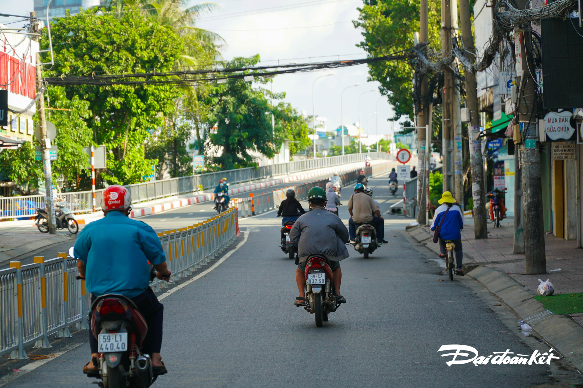 Nút giao đường Dạ Nam và Võ Thị Tần (Quận 8) gần như không các biện pháp giãn cách xã hội tại đây.