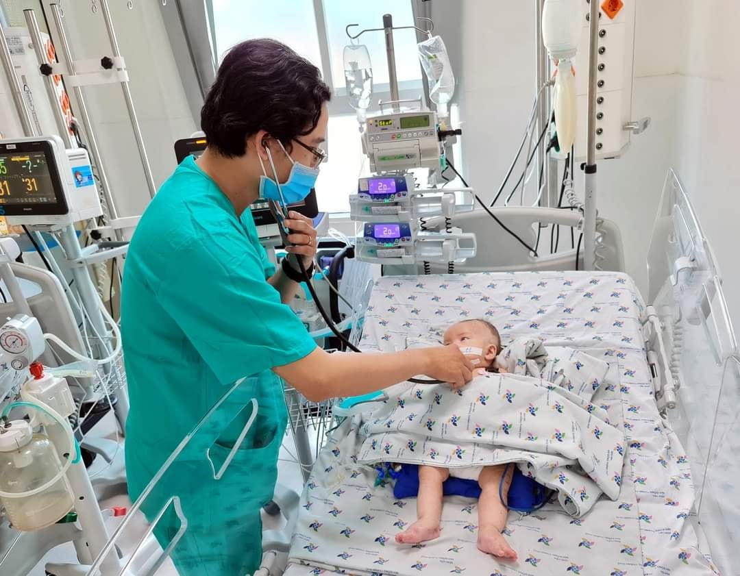 Trẻ nhiễm Covid-19 được điều trị tại Bệnh viện Nhi đồng Thành phố.