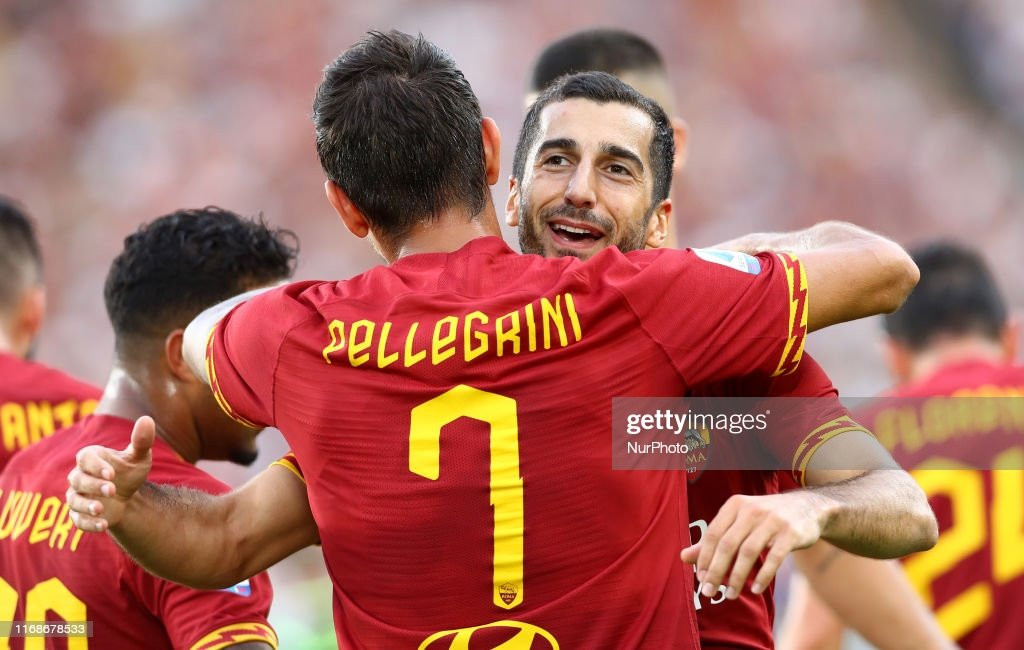 Hàng tiền vệ giàu sức tấn công của AS Roma với Pellegrini và Mkhitaryan.