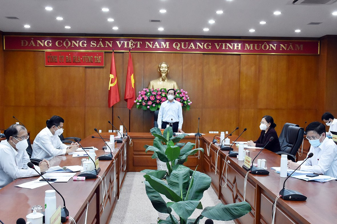 Ông Phạm Viết Thanh, Ủy viên Trung ương Đảng, Bí thư Tỉnh ủy Bà Rịa-Vũng Tàu chủ trì cuộc họp.
