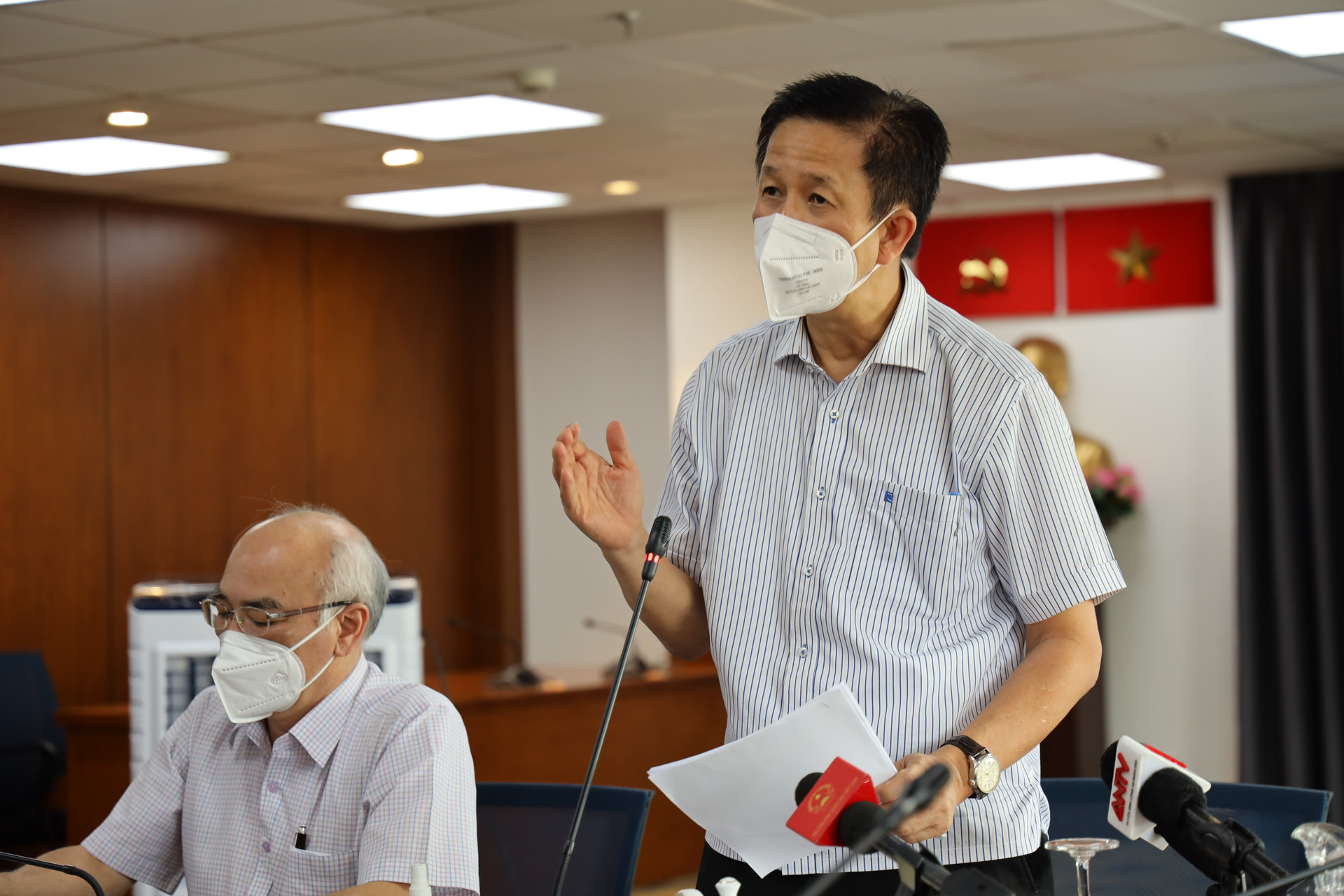 Phó Chủ tịch HĐND TP, Phó Ban chỉ đạo Phòng chống dịch Covid-19 TP HCM Phạm Đức Hải phát biểu tại buổi họp báo. (Ảnh: HMC).