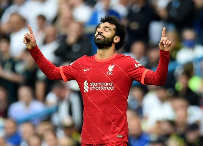 Salah mở tỉ số cho Liverpool.