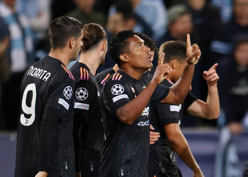 : Alex Sandro có bàn thắng đầu tiên sau 6 năm khoác áo Juventus.