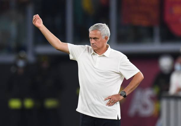 HLV Mourinho lập kỷ lục 42 trận bất bại trên sân nhà tại Serie A.