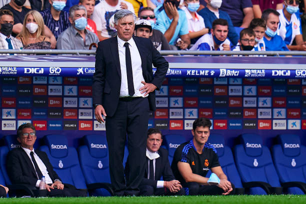 Thầy trò HLV Ancelotti đang gặp khủng hoảng về phong độ.